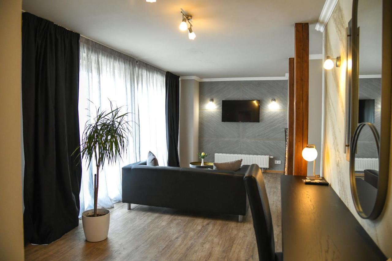 דליטש' Hotel Zum Weissen Ross מראה חיצוני תמונה