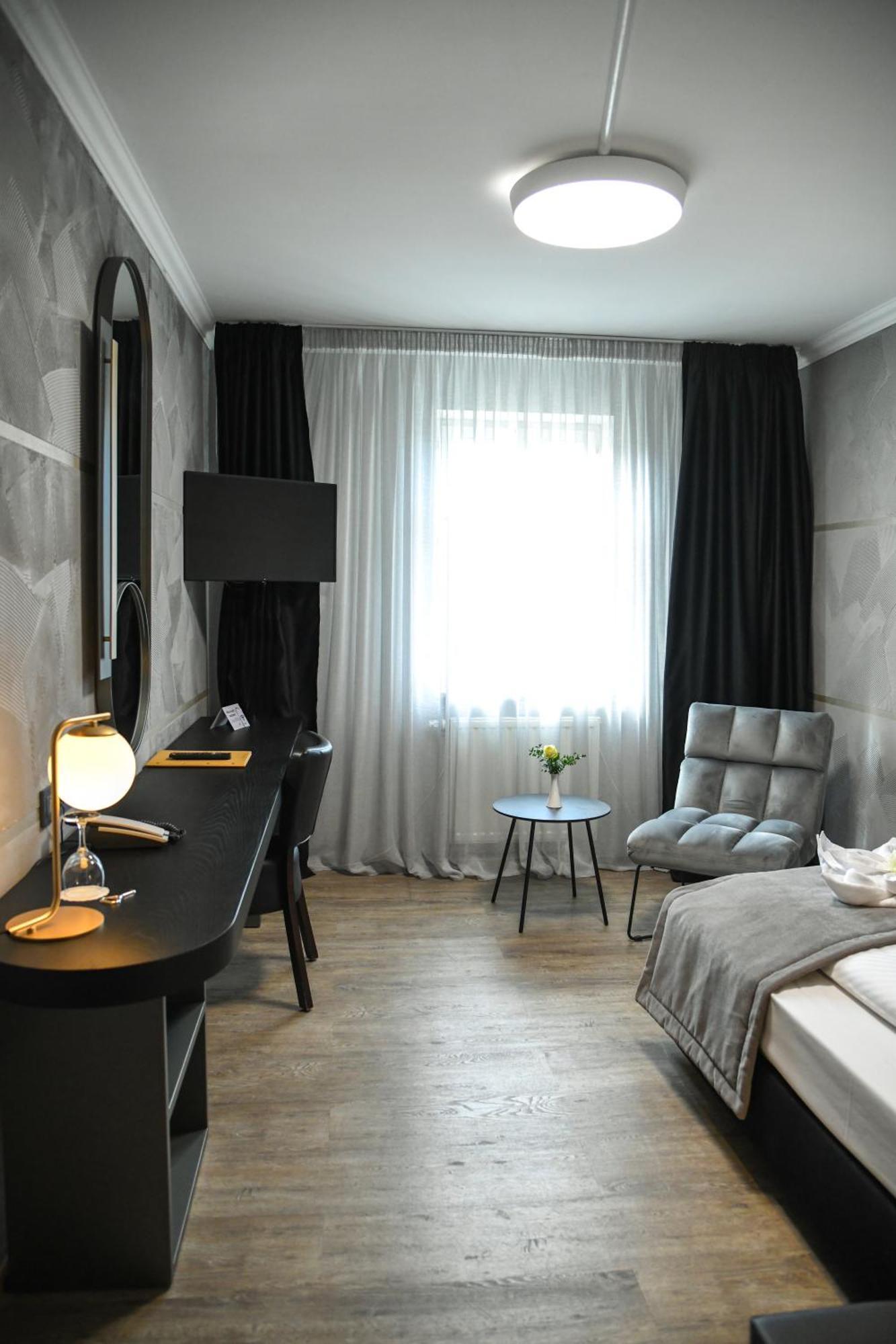 דליטש' Hotel Zum Weissen Ross מראה חיצוני תמונה
