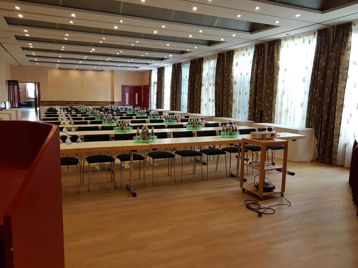 דליטש' Hotel Zum Weissen Ross עסק תמונה